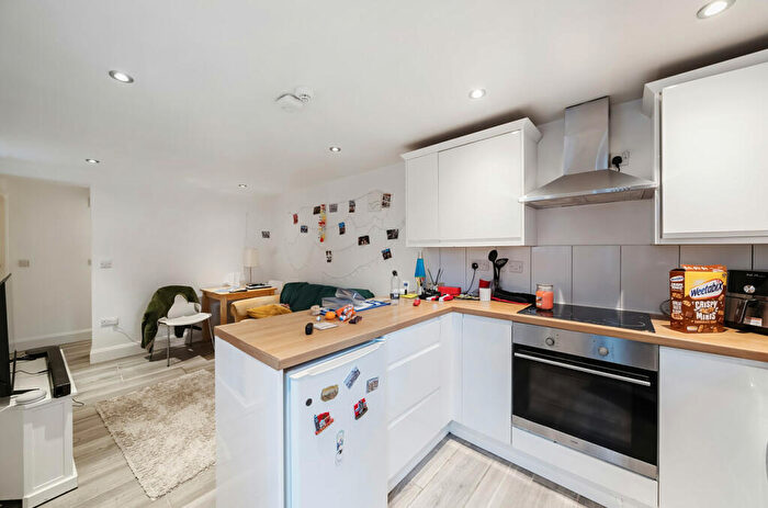 1 Bedroom Flat For Sale In Dragon Parade, Harrogate, North Yorkshire, HG1