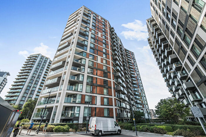 1 Bedroom Apartment For Sale In Duke Of Wellington Avenue, London, SE18