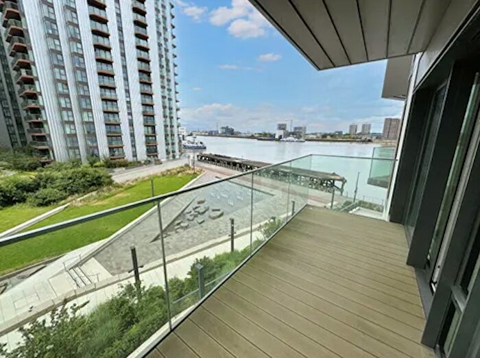 1 Bedroom Flat To Rent In Judde House, Duke Of Wellington Avenue, Royal Arsenal, SE18