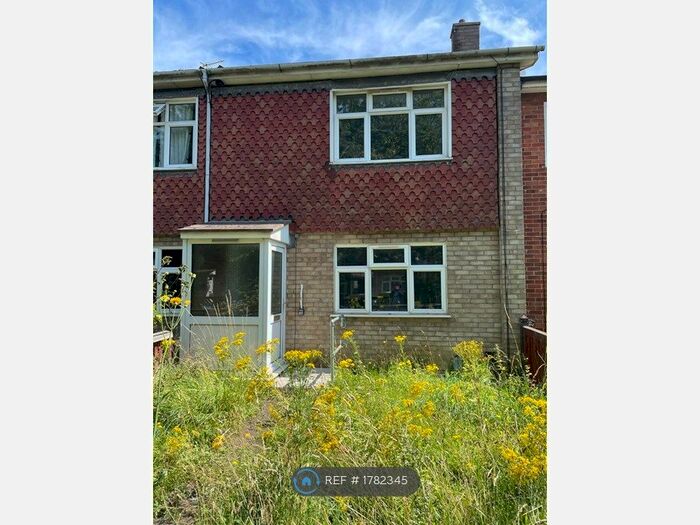 2 Bedroom Terraced House To Rent In Deene Court, Peterborough, PE3