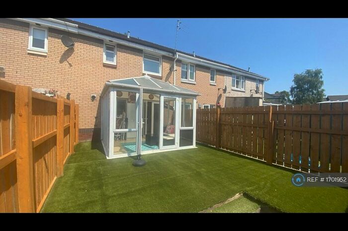 2 Bedroom Terraced House To Rent In Croftspar Grove, Glasgow, G32
