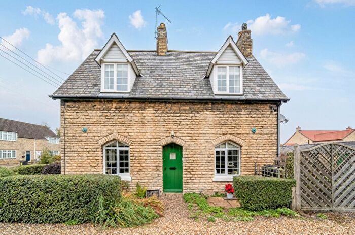 3 Bedroom House For Sale In Main Street, North Rauceby, NG34