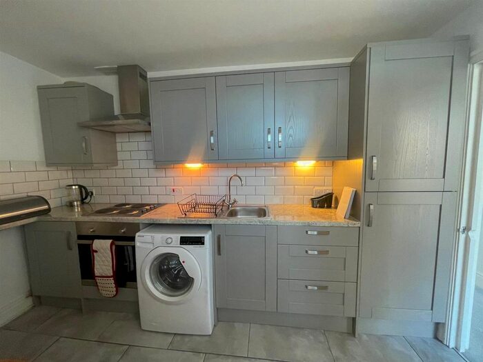 2 Bedroom Cottage To Rent In Clarence Street, Dartmouth, TQ6