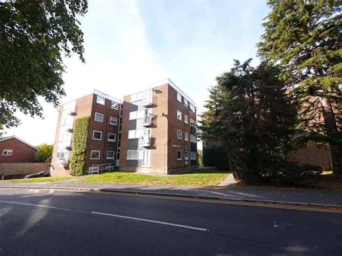 2 Bedroom Apartment To Rent In Hadleigh Court, London Road, Brentwood, Essex, CM14