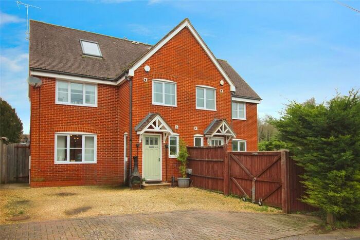 4 Bedroom Semi-Detached House For Sale In Dines Close, Hurstbourne Tarrant, Andover, Hampshire, SP11