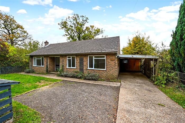 3 Bedroom Bungalow For Sale In Brockhamhurst Road, Betchworth, RH3