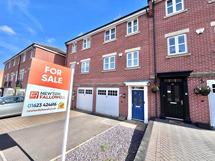 3 Bedroom Town House For Sale In Bessemer Drive, Mansfield, NG18