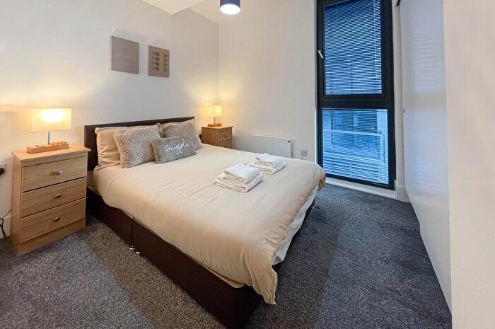 1 Bedroom Apartment To Rent In Burton Place, Castlefield, Manchester, M15