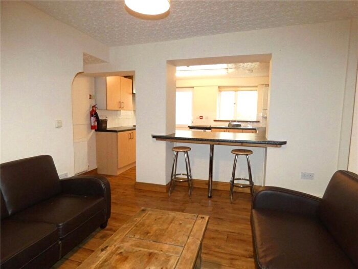 3 Bedroom Terraced House To Rent In Caellepa, Bangor, Gwynedd, LL57