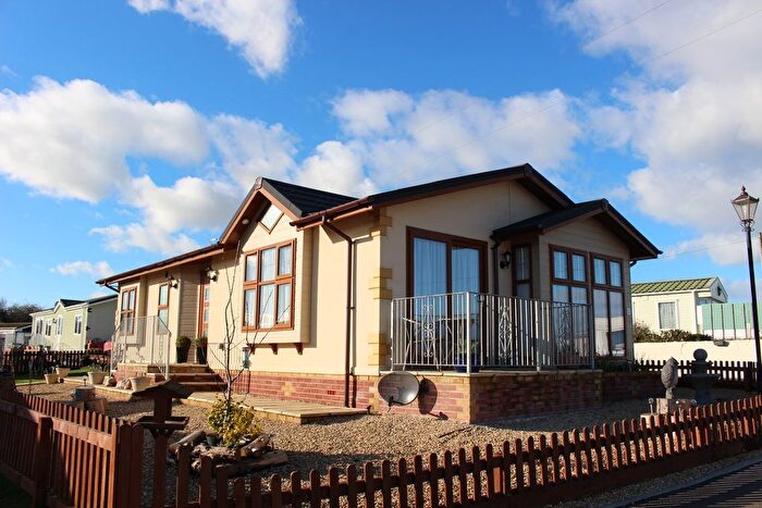 2 Bedroom Park Home For Sale In Castleton Park, St Athan, CF62