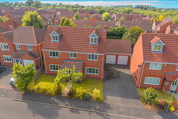 6 Bedroom Detached House For Sale In Huddesford Drive, Balsall Common, No Chain, CV7