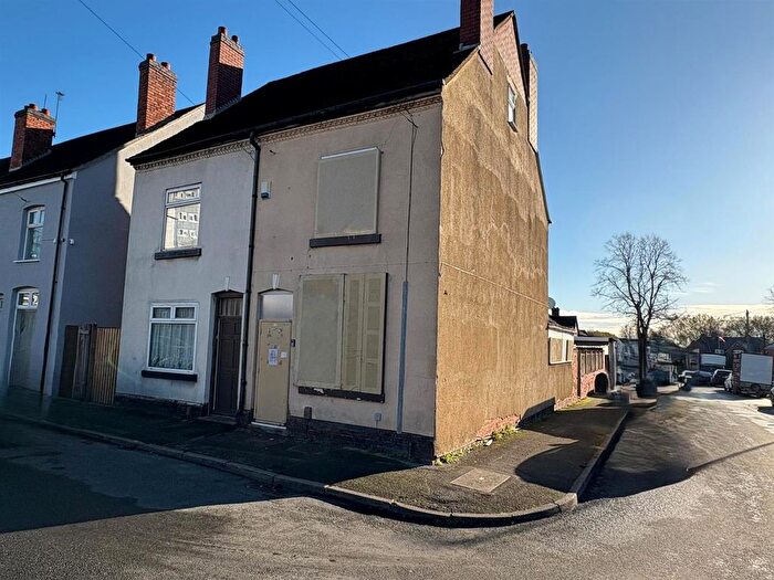 3 Bedroom Semi-Detached House For Sale In Cope Street, Leamore, Walsall, WS3