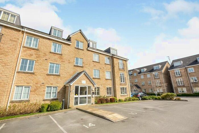 2 Bedroom Apartment To Rent In Greenbrook Road, Burnley, Lancashire, BB12