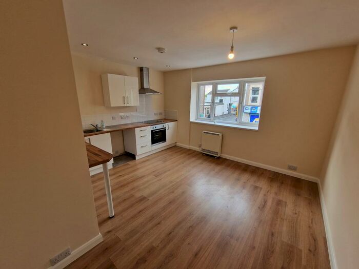 1 Bedroom Flat To Rent In Regent Street, Kingswood, Bristol, BS15