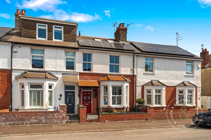 4 Bedroom Terraced House For Sale In Fairwater Grove West, Llandaff, Cardiff, CF5