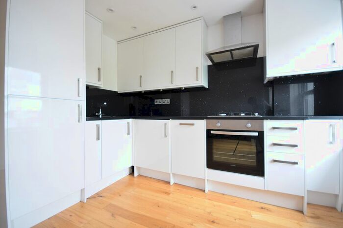 1 Bedroom Flat To Rent In Nunhead Lane, Nunhead, SE15