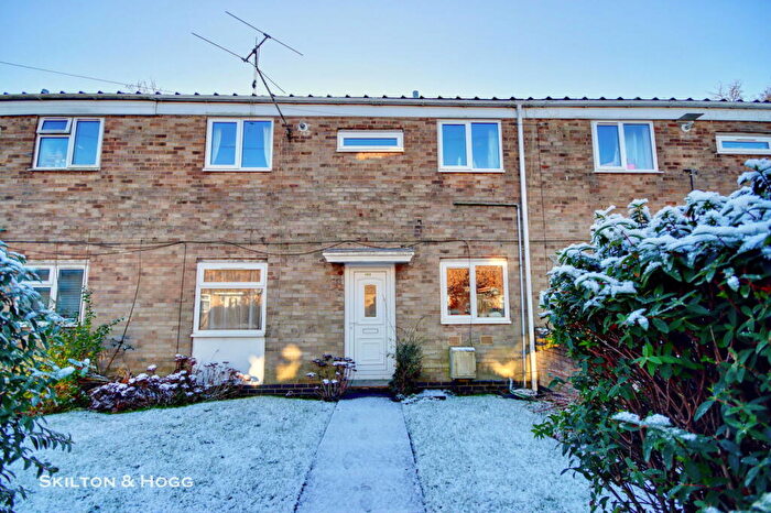 3 Bedroom Terraced House For Sale In Wordsworth Road, Daventry, NN11