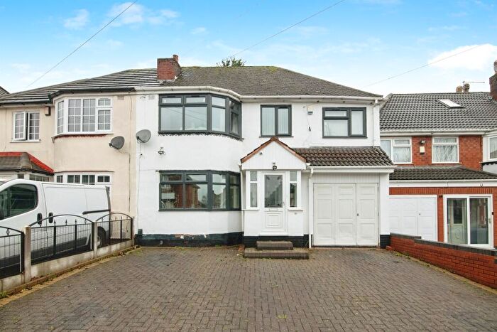 4 Bedroom Semi Detached House For Sale In Coopers Road, Handsworth Wood, Birmingham, B20