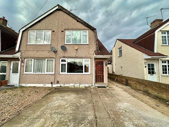 2 Bedroom Property To Rent In Saunton Avenue, Hayes, UB3