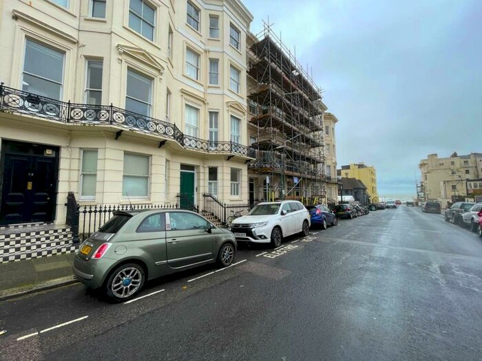 2 Bedroom Flat To Rent In Holland Road, Hove, East Sussex, BN3