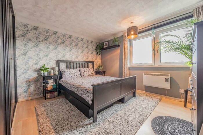 2 Bedroom Flat To Rent In Beatty Court, Anson Drive, Southampton, Hampshire, SO19