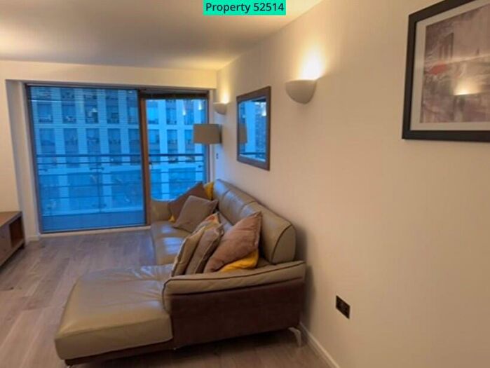 2 Bedroom Apartment To Rent In Whitehall Waterfront, Riverside Way, Leeds, LS1