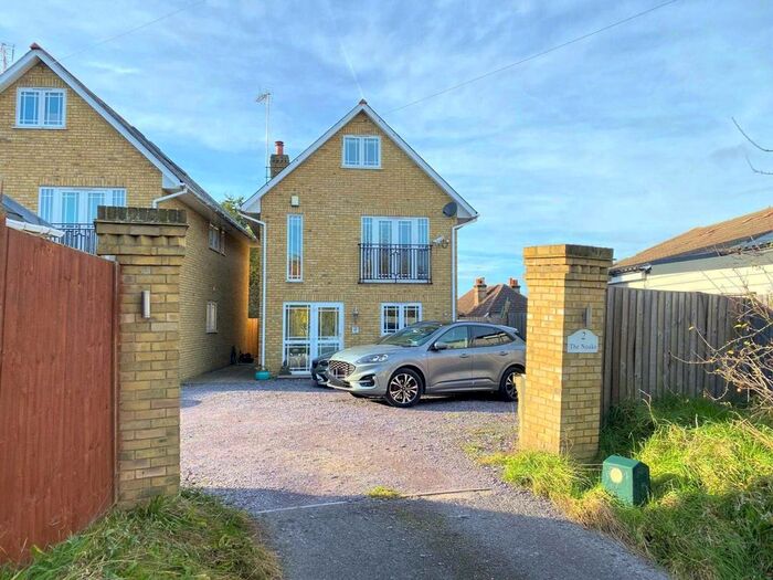 4 Bedroom Detached House To Rent In The Noaks, Noak Hill Road, Basildon SS15