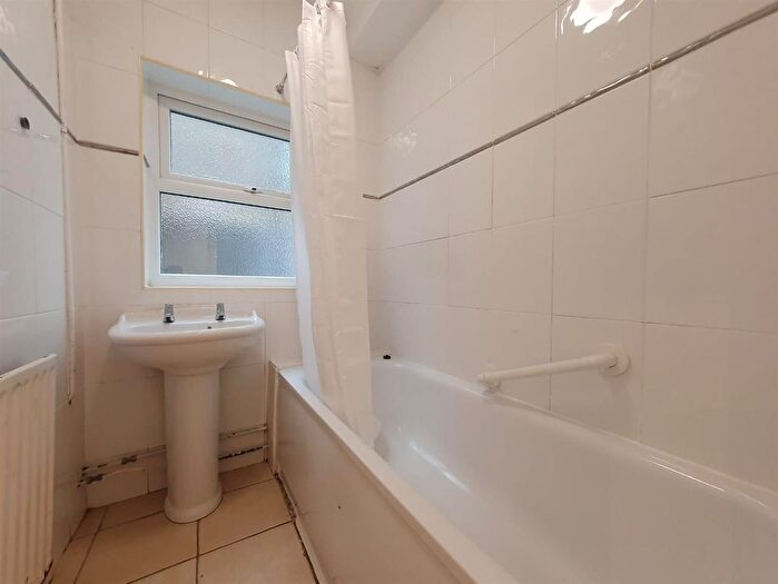 1 Bedroom Flat To Rent In Derby Road, Enfield, EN3