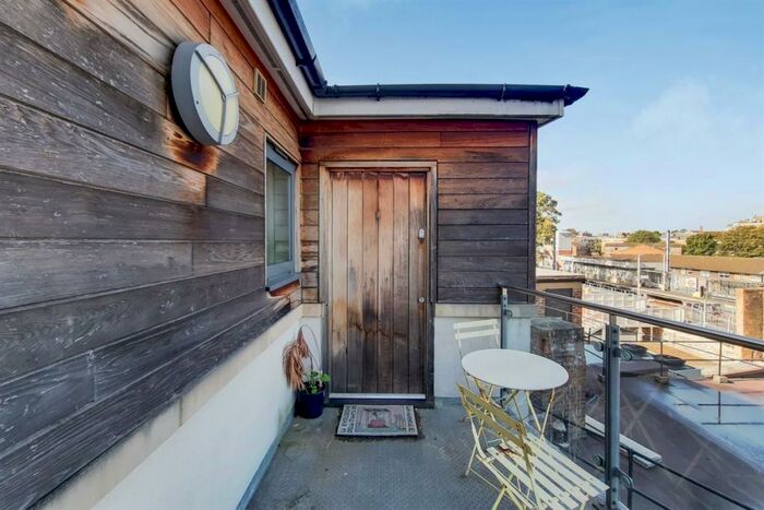 1 Bedroom Apartment To Rent In Flat, Noble House, Graham Road, London, E8