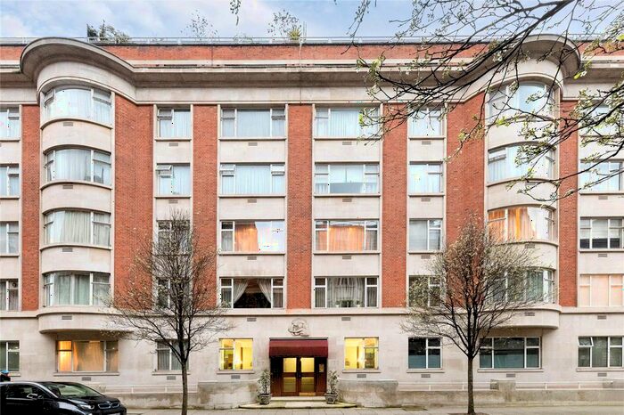 2 Bedroom Flat For Sale In Hallam Street, London, W1W