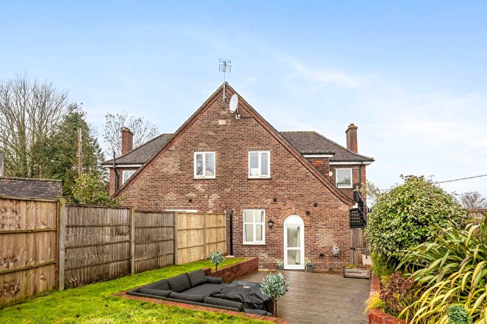 1 Bedroom Flat For Sale In Brighton Road, Mannings Heath, RH13