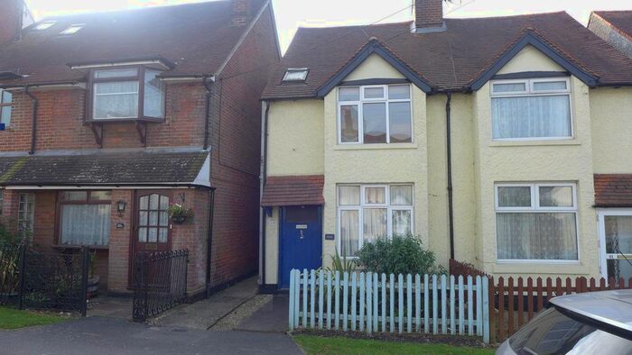 3 Bedroom Semi-Detached House To Rent In Poppy Road, Princes Risborough, HP27