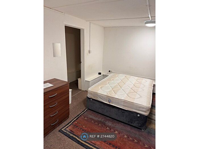 Studio To Rent In Kings Road, Reading, RG1