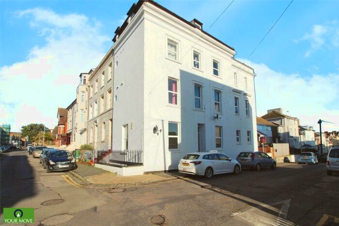 2 Bedroom Flat To Rent In London Street, Folkestone, Kent, CT20