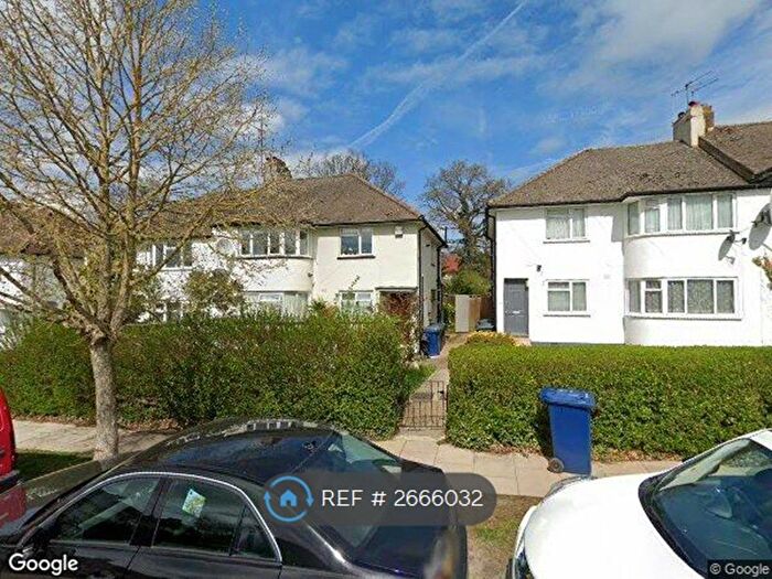 2 Bedroom Flat To Rent In Westmere Drive, London, NW7