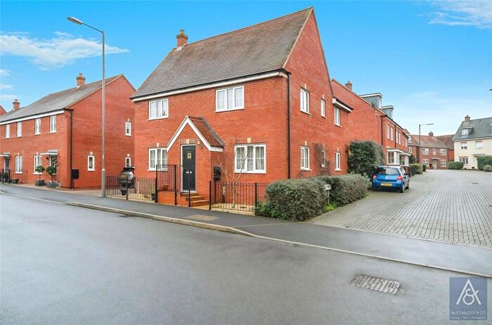 4 Bedroom Detached House For Sale In Pillow Way, Buckingham, MK18