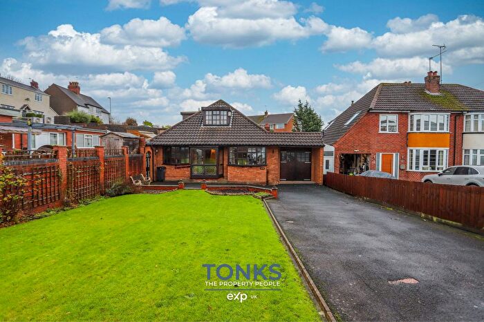 4 Bedroom Bungalow For Sale In Hagley Road, Halesowen, B63
