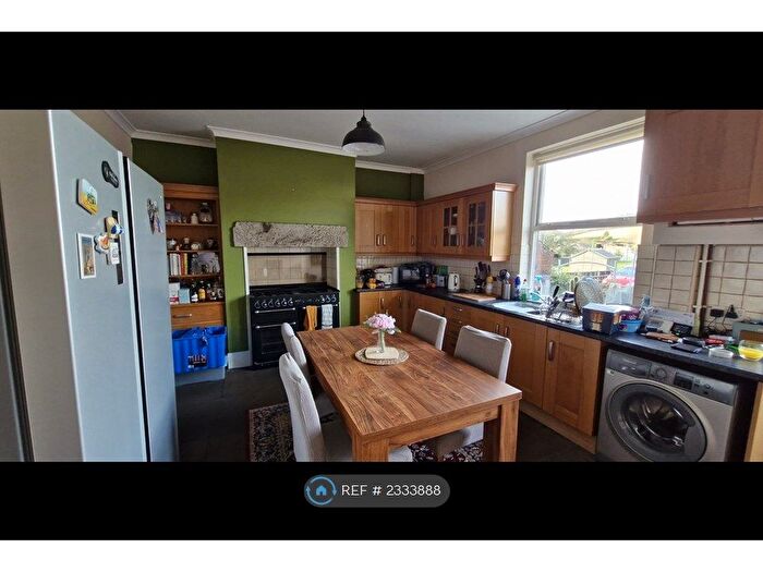 2 Bedroom Terraced House To Rent In Wrenthorpe Lane, Wrenthorpe, Wakefield, WF2