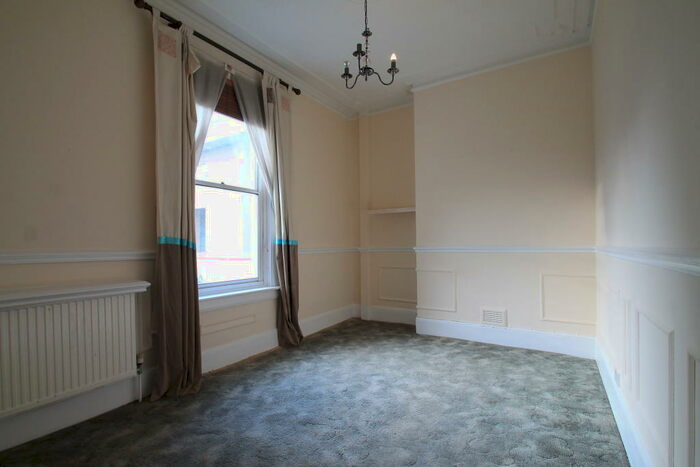 1 Bedroom Flat To Rent In Eaton Place, Kemp Town, BN2