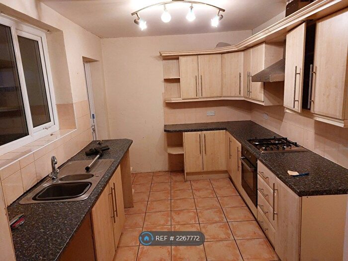 4 Bedroom Terraced House To Rent In Fletcher Drive, Liverpool, L19