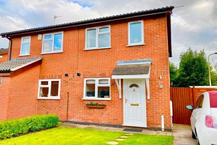 2 Bedroom Property To Rent In Turville Close, Wigston, LE18