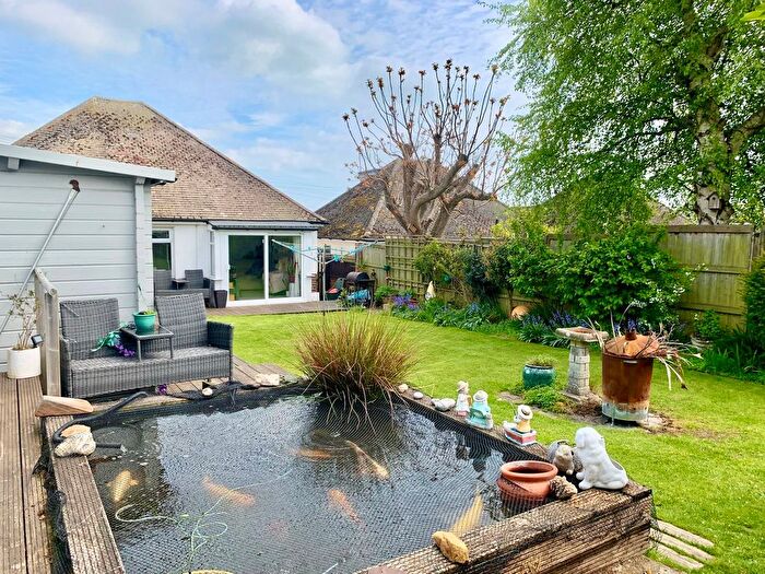 2 Bedroom Detached Bungalow For Sale In York Road, Bexhill-On-Sea, TN40