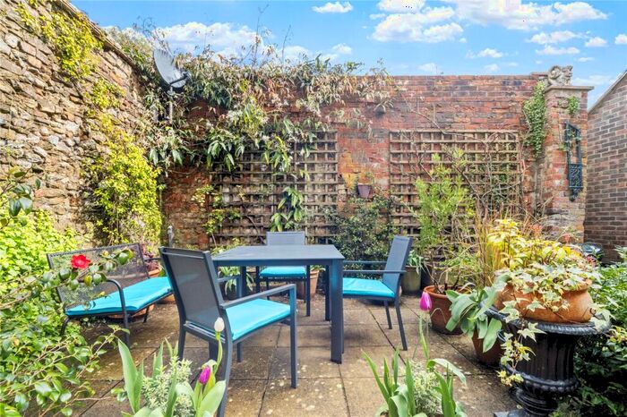 3 Bedroom Terraced House For Sale In Martinstown, Nr Dorchester, Dorset, DT2