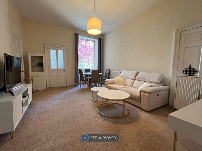 2 Bedroom Flat To Rent In Albemarle Row, Bristol, BS8