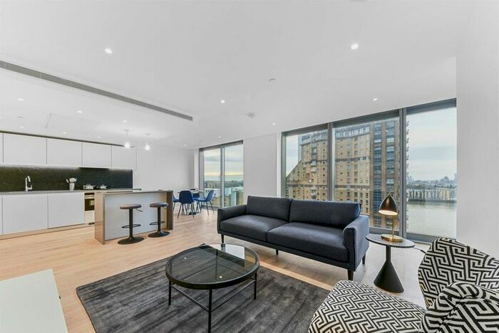 2 Bedroom Flat To Rent In Marsh Wall, London, E14