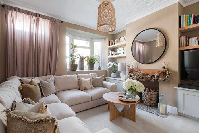 3 Bedroom Terraced House For Sale In Nairn Street, Crookes, S10