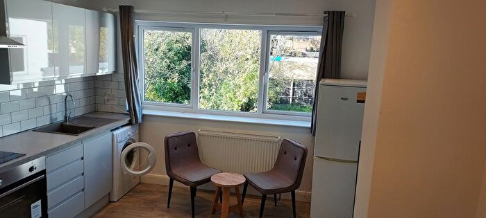 1 Bedroom Flat To Rent In Foscote Road, London, NW4