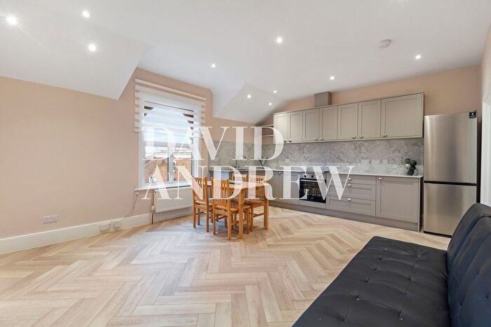 2 Bedroom Flat To Rent In Highbury Park, London, N5