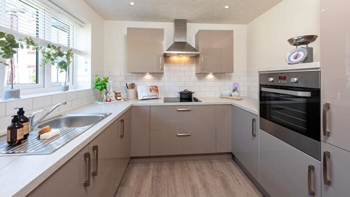 1 Bedroom Retirement Property To Rent In Beeches Lodge, Burnham, Buckinghamshire, SL1
