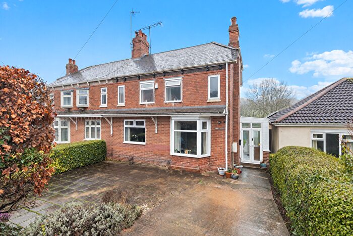 3 Bedroom Semi-Detached House For Sale In Rotherham Road, Maltby, Rotherham, S66